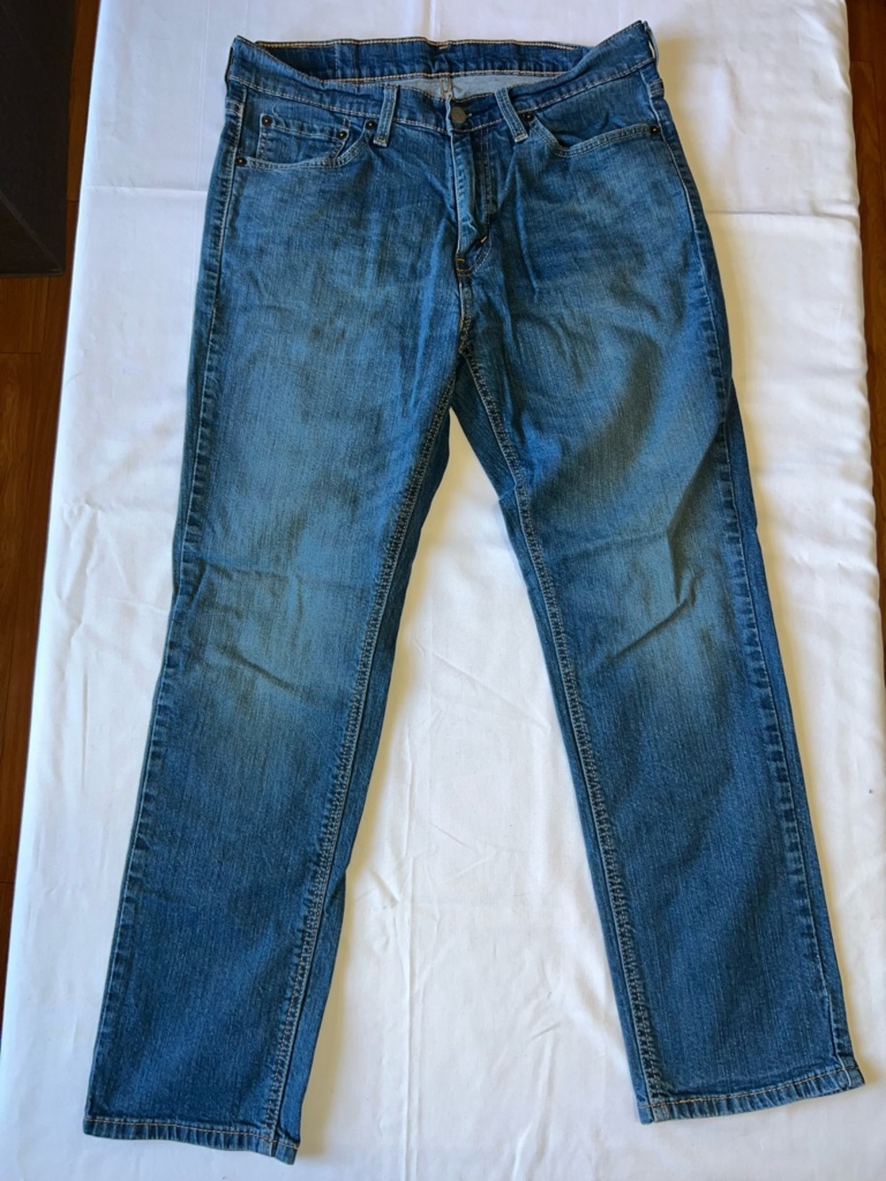 Levis 541 32x30 Athletic Jeans